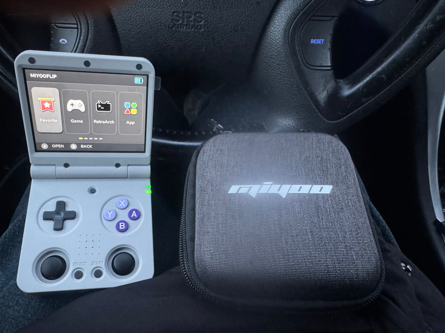 Miyoo Flip v2 - Portable Video Game Console - Miyoo Mini V2