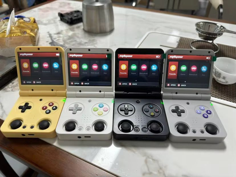 Miyoo Flip v2 - Portable Video Game Console - Miyoo Mini V2